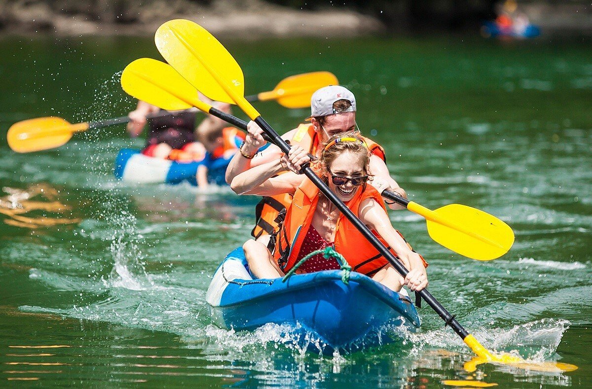 Cozy Bay Cruise kayaking activity