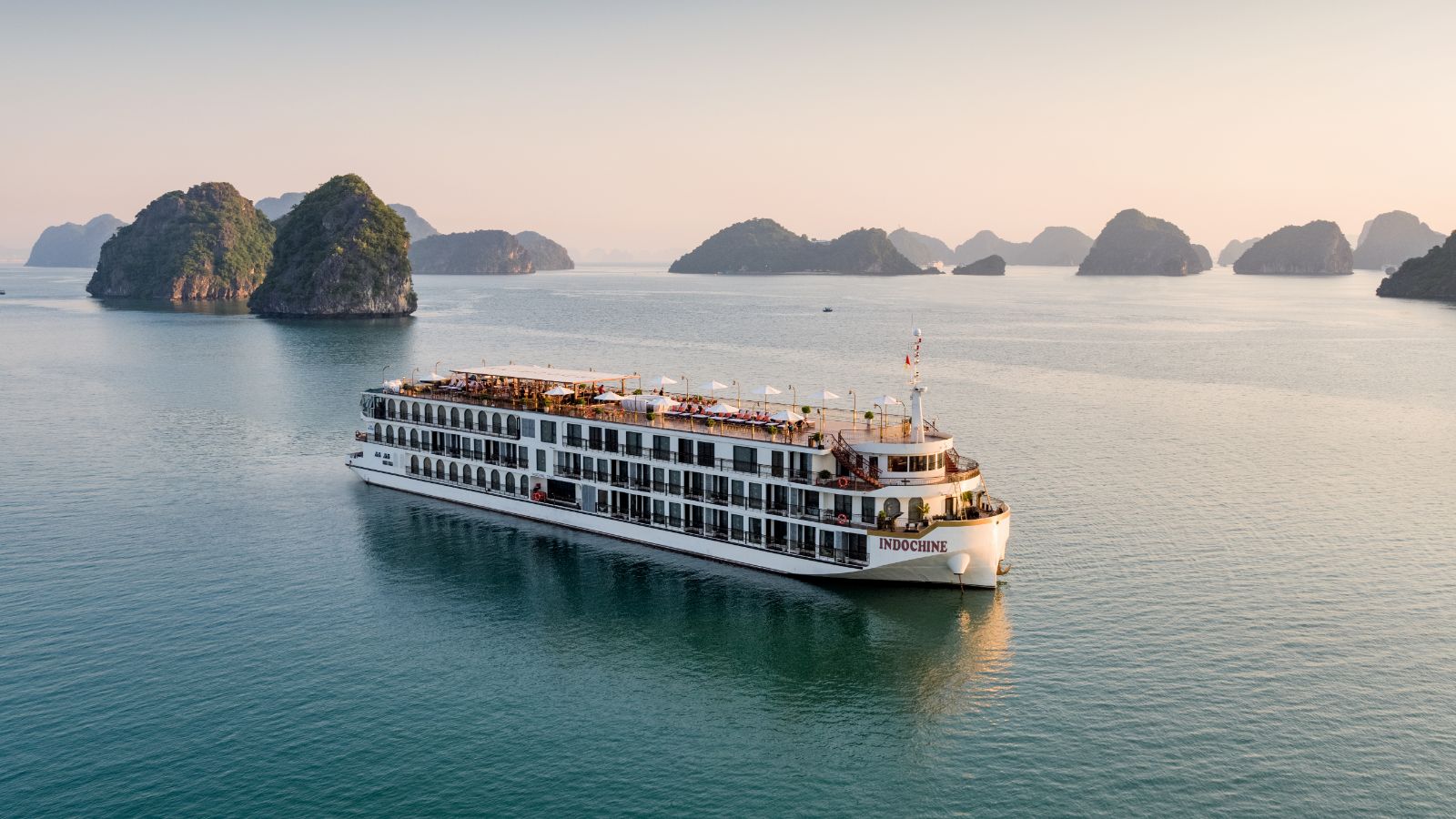 Halong Bay Indochina Sails Premium Cruise 2 Halong bay Indochina Sails premium cruise