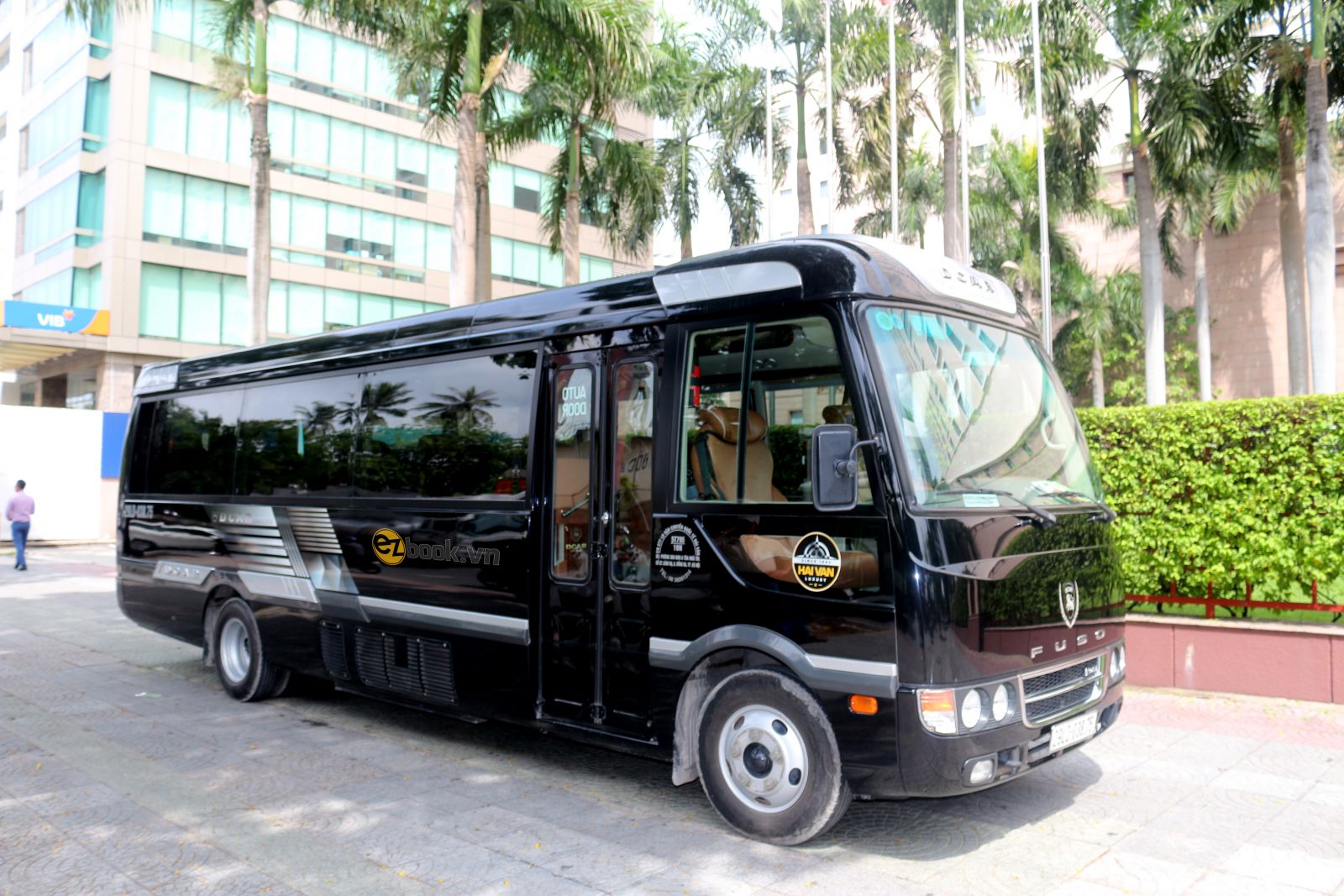 Choose the Best Halong Bay Day Cruise with Round-Trip Transport for a Hassle-Free Trip 3 halong bay day cruise