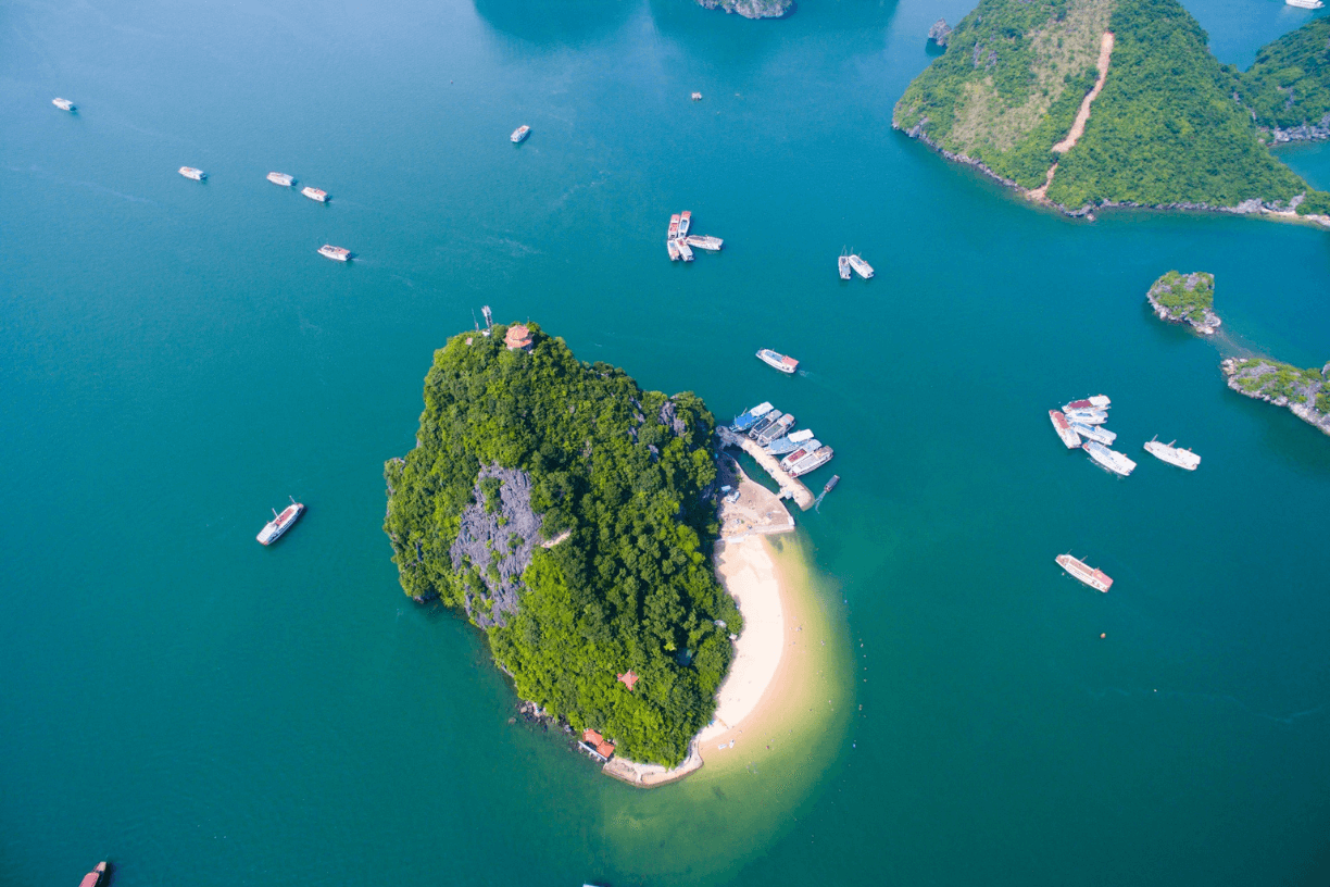 Is Titop Island Good for an Overview of Ha Long? 1 Halong bay day cruise