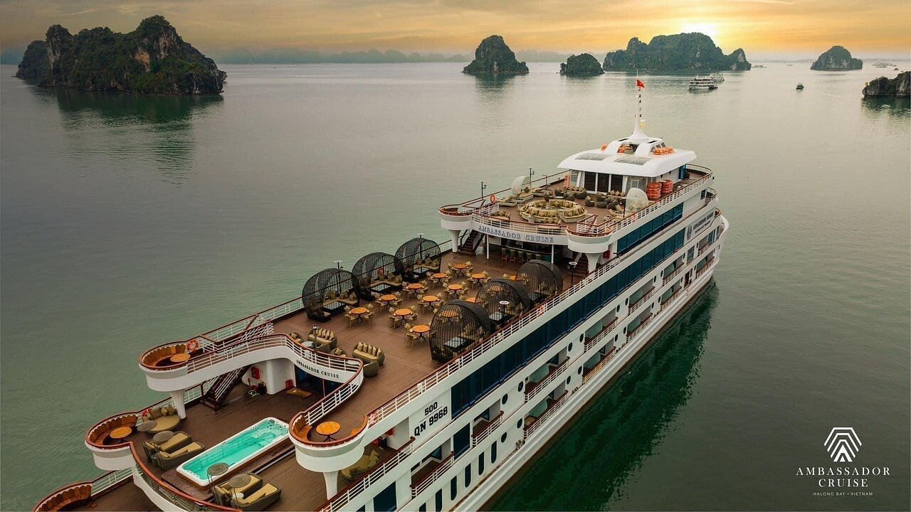 Ambassador Day Cruise: High-end buffet, sun deck, luxury feel 3 Halong bay Ambassador cruise