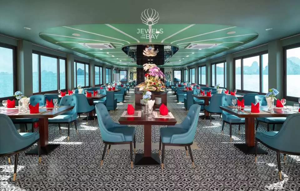 Jewels of the Bay Cruise – Budget-Friendly Choice 4 Halong bay day cruise