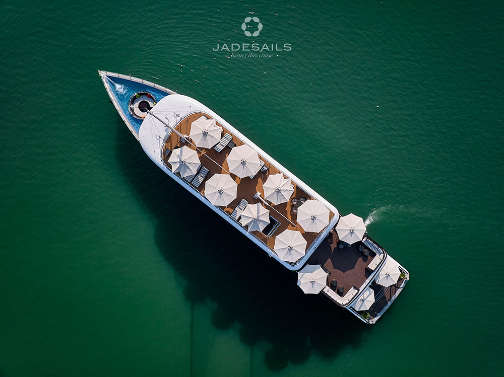 Jade Sails – Luxury Day Cruise 3 Halong bay day cruise