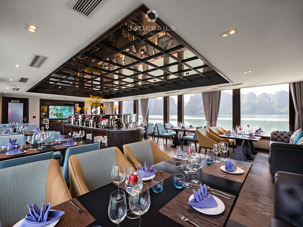 Jade Sails – Luxury Day Cruise 4 Halong bay day cruise