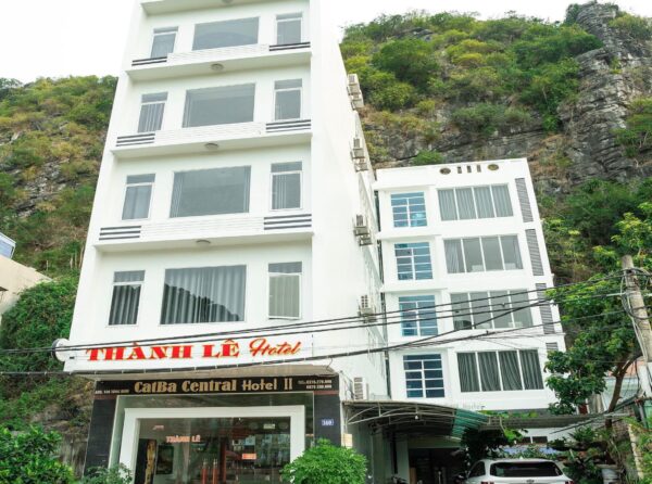 Cat ba Central hotel