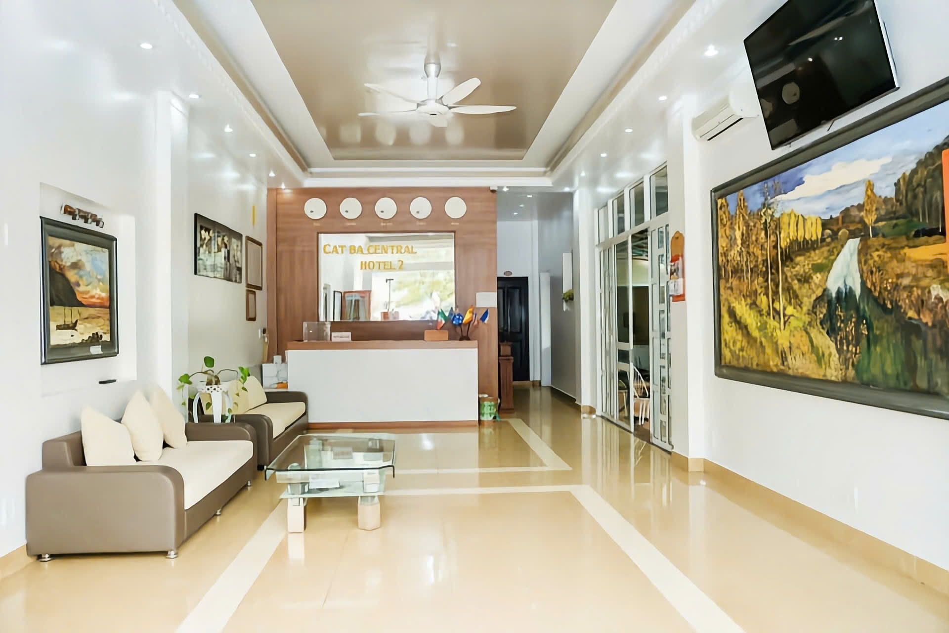 Cat Ba Central Hotel – Affordable Comfort in the Heart of Cat Ba Island 3 Cat Ba Central Hotel
