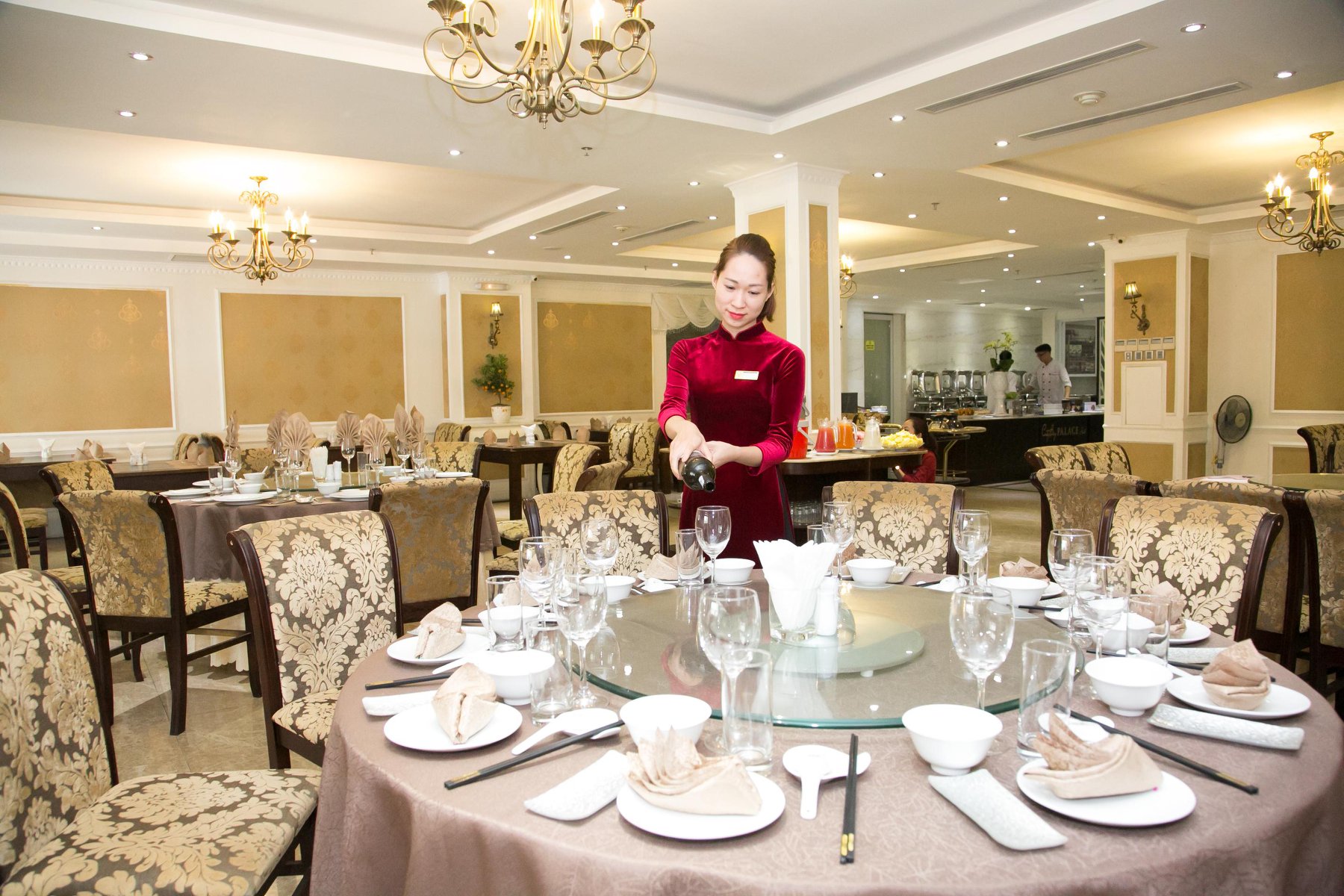 City Bay Palace Hotel restaurant