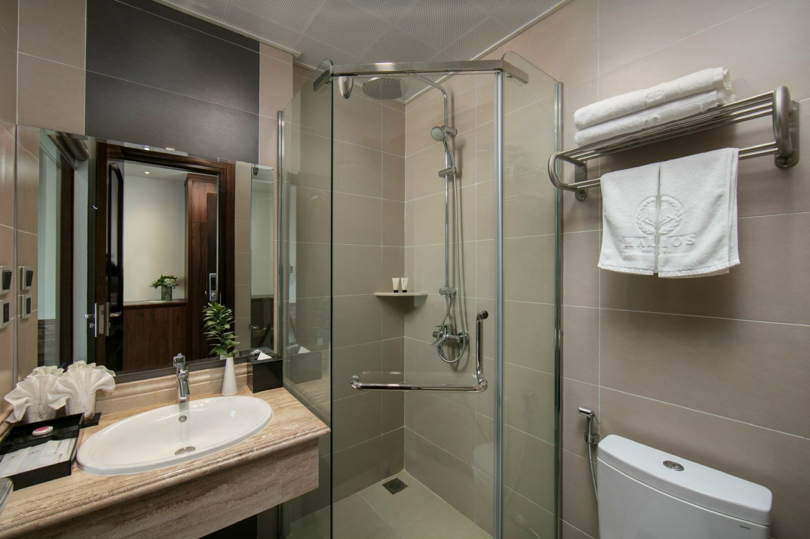 Halios Hotel Halong