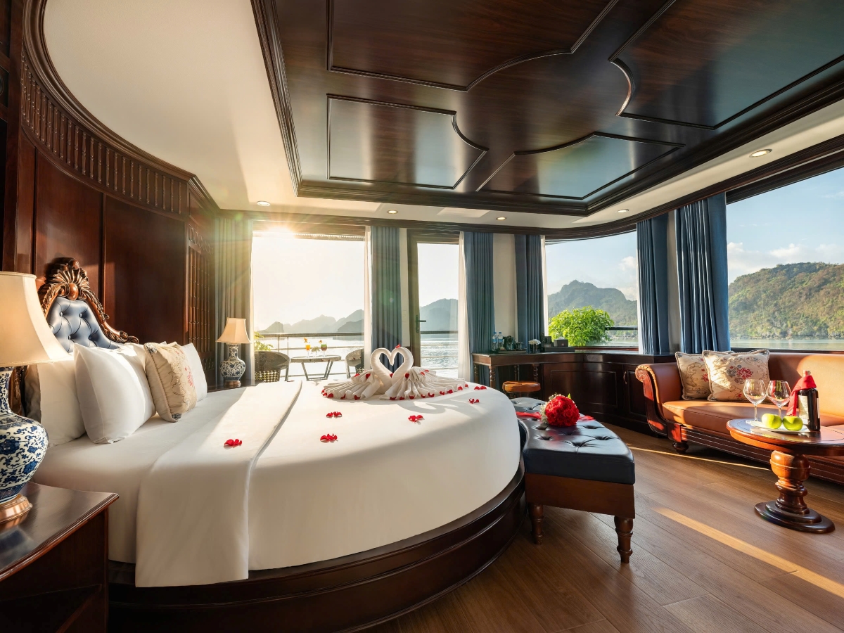 Halong bay La Casta Regal Cruise room