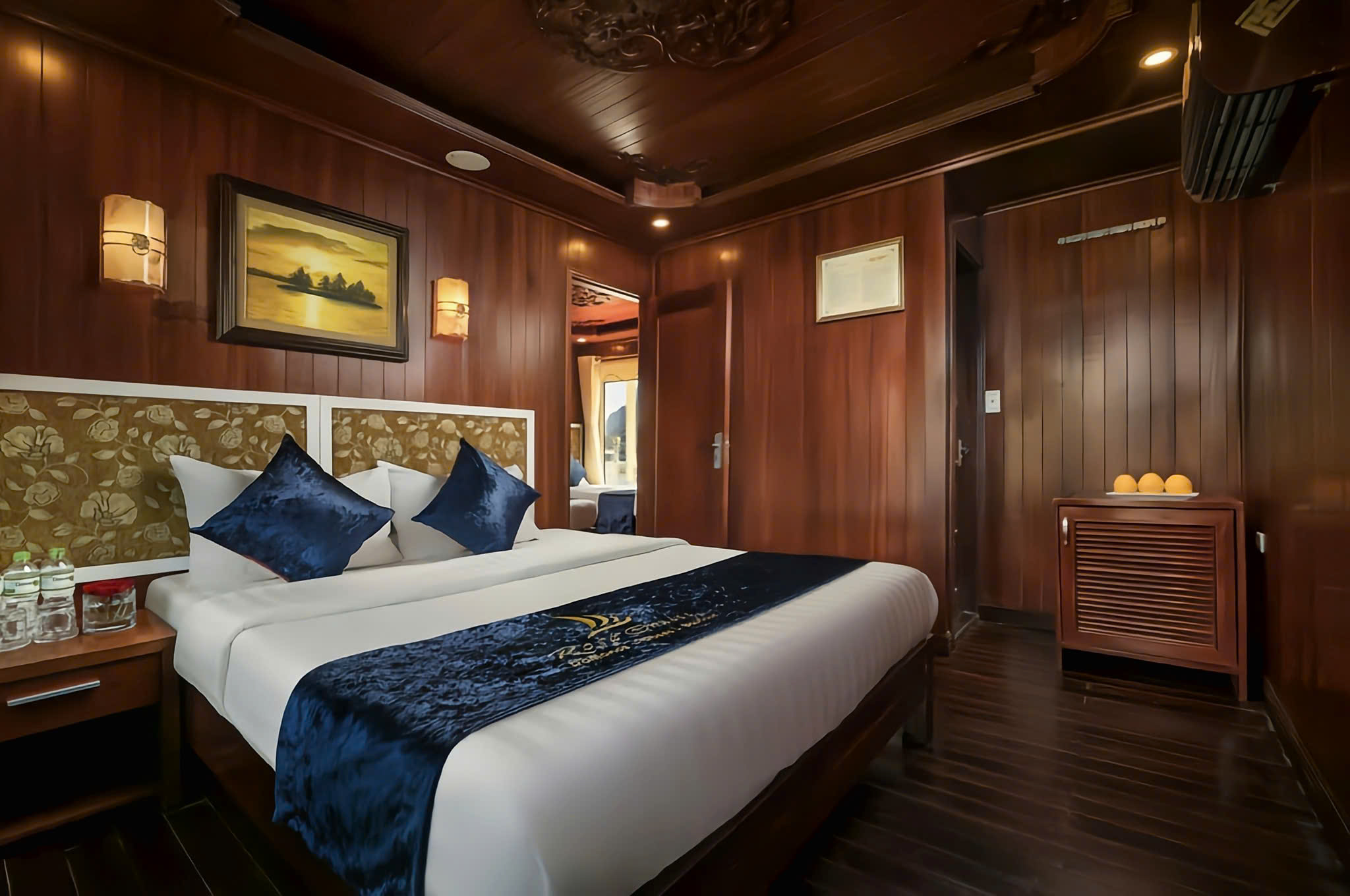 Halong bay Rosa Boutique Cruise room