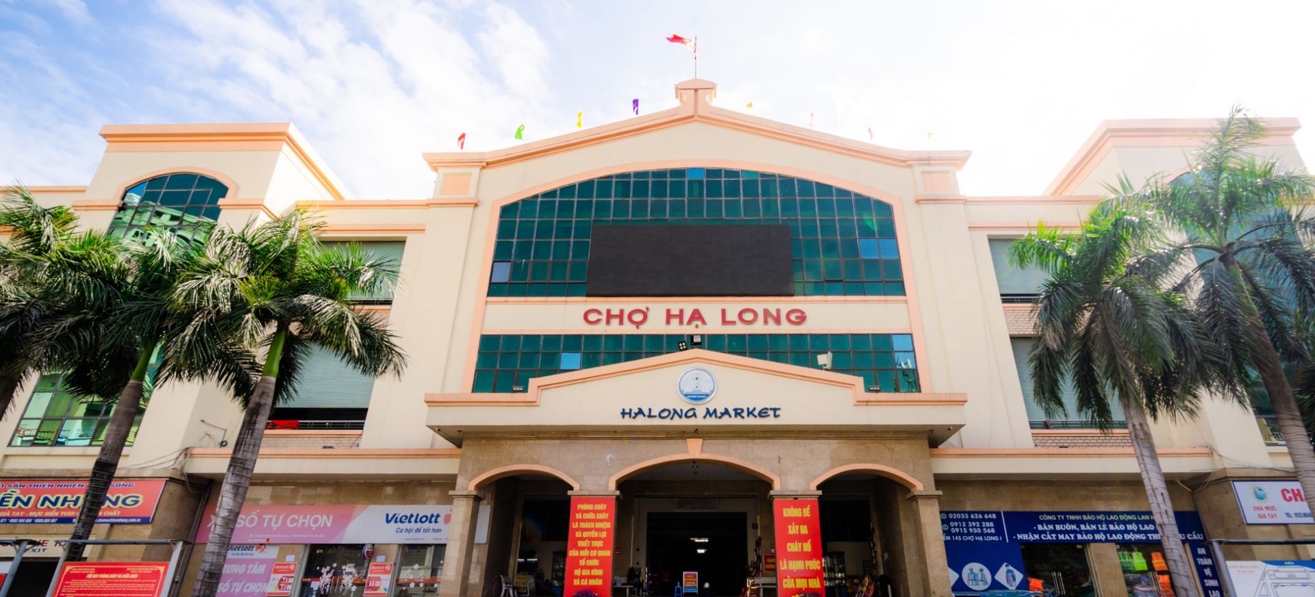 Halong market
