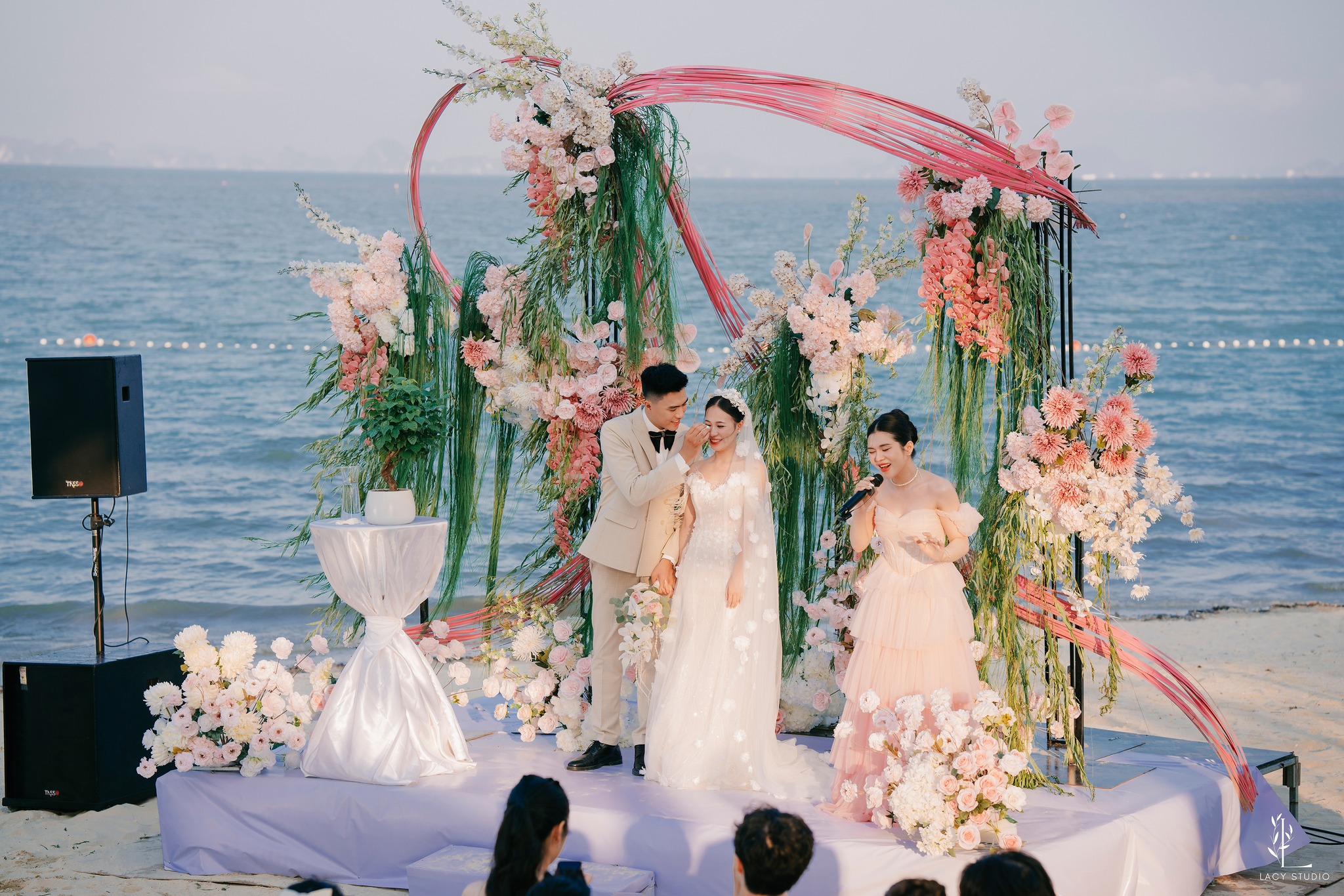 Paradise Suites Hotel Tuan Chau event