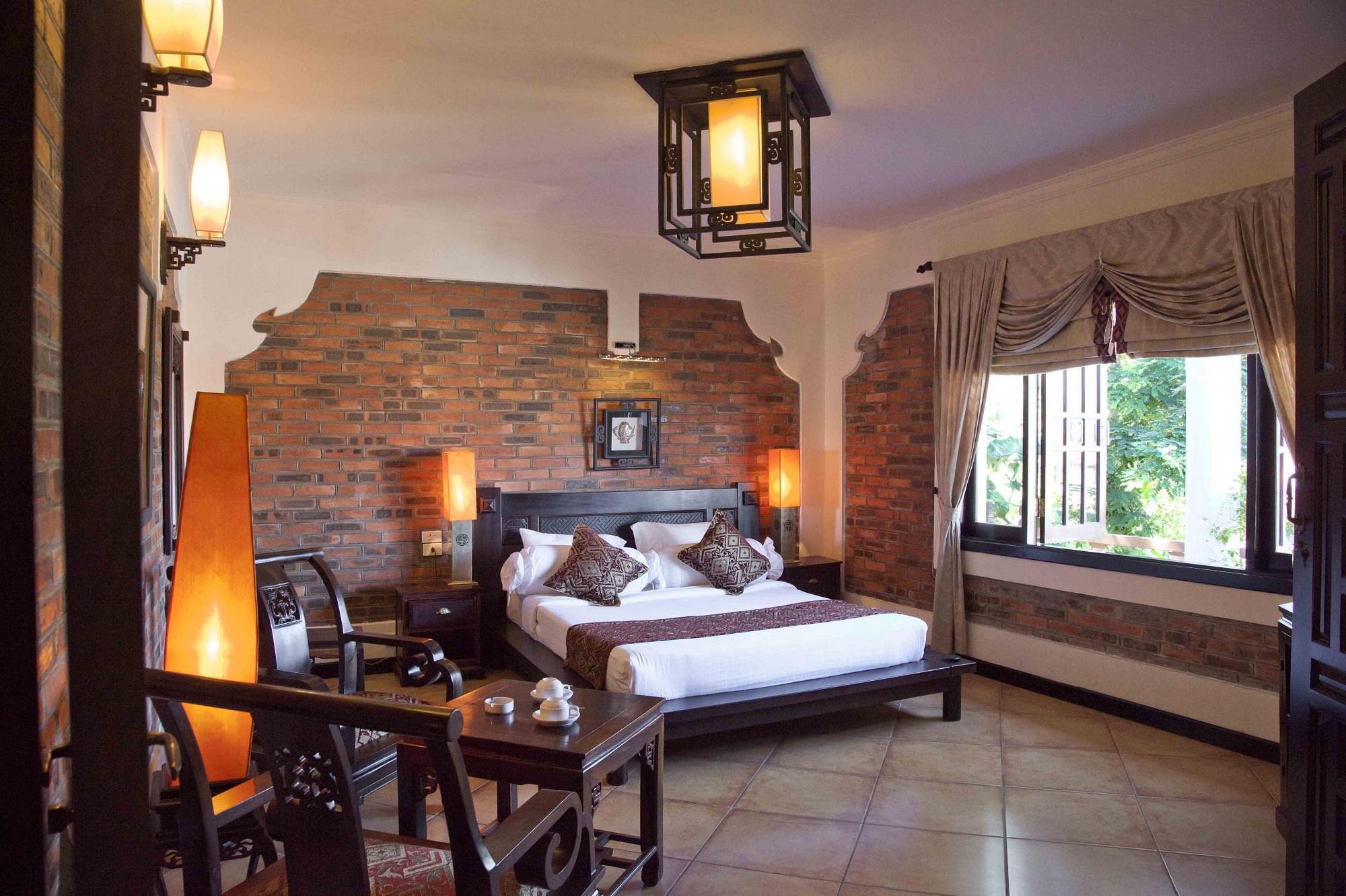 Tuan Chau Holiday Villa room