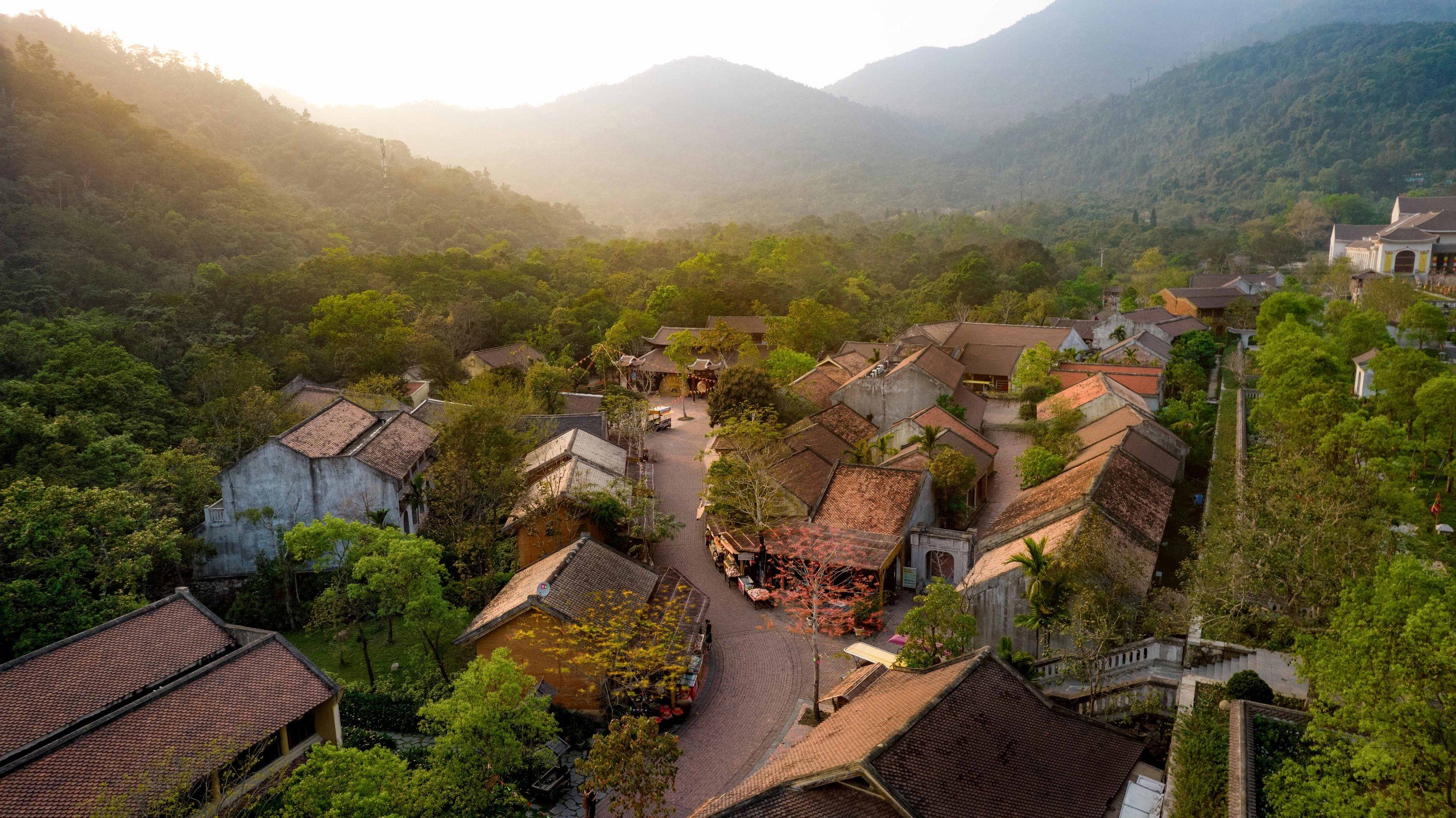 Yen Tu village