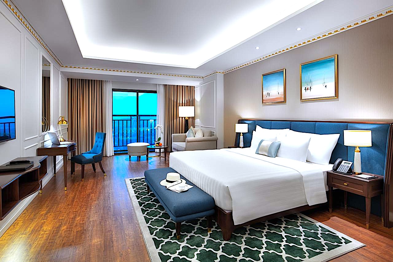 Elegant Rooms with Ocean Views 