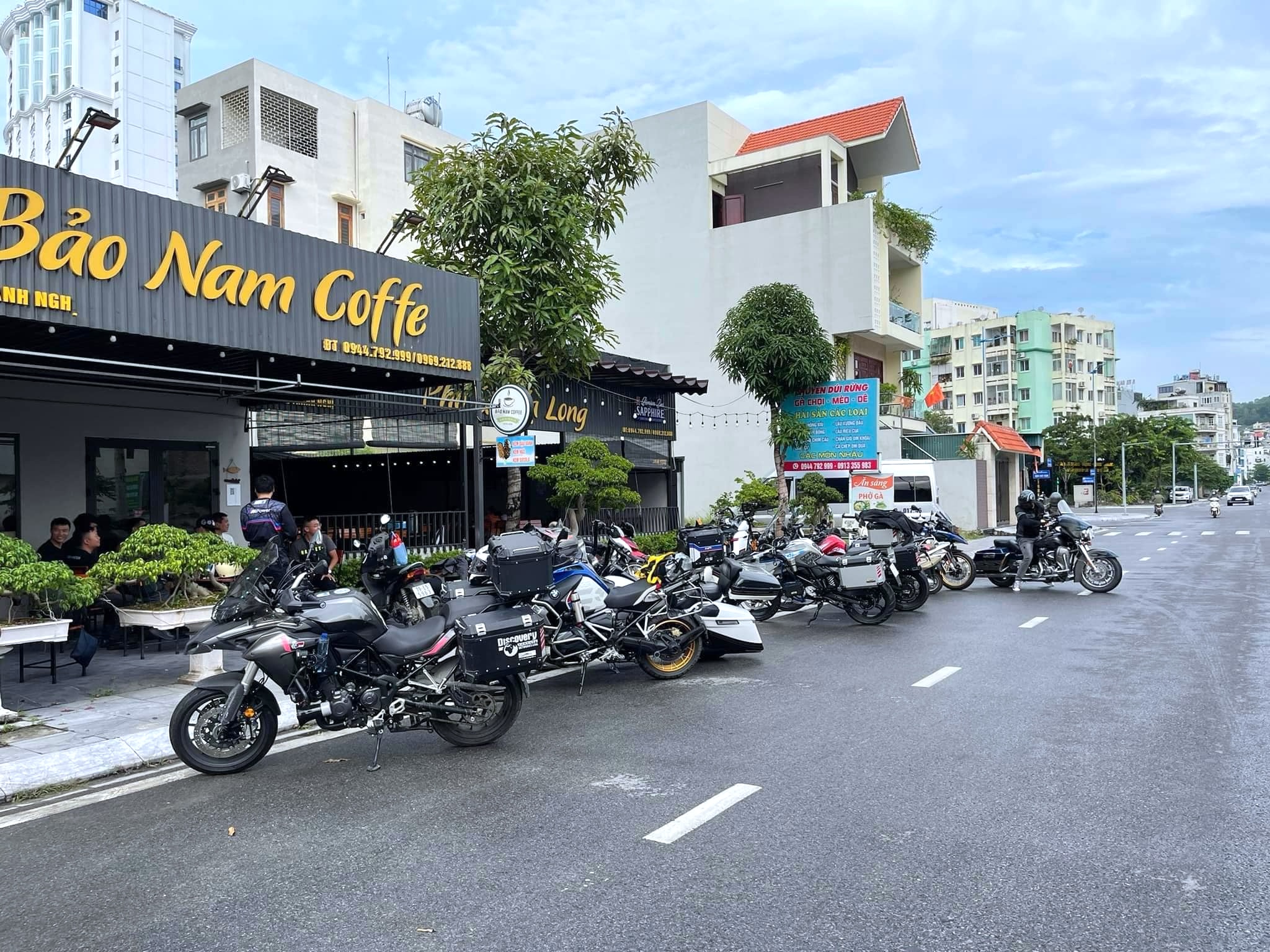 A Day Trip Breakfast Guide: 5 Most Well-Known Places to Try Pho Ga in Halong 2 Pho Ga Halong – Le Thanh Nghi, Hong Ha