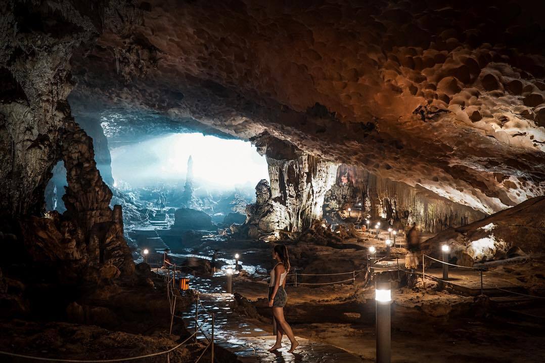 How Many Caves Are There In Halong Bay & Which Ones Can You Visit on Your Trip? 7 Trinh Nu cave