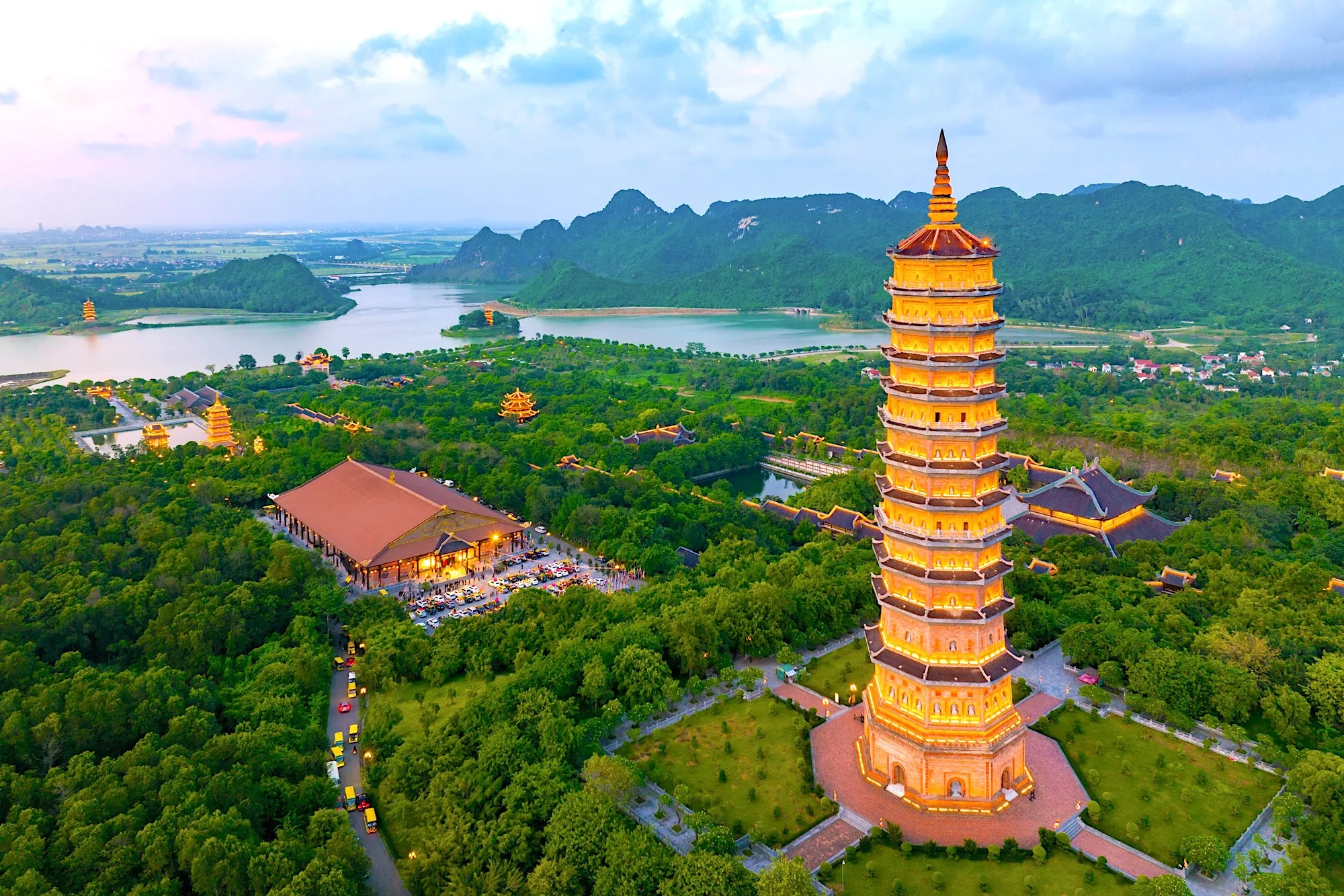Where Can You Go Hiking in Ninh Binh — The “Halong Bay on Land” Adventure for Nature Lovers 7 Bai Dinh Pagoda Hill Trail — A Spiritual Ascent
