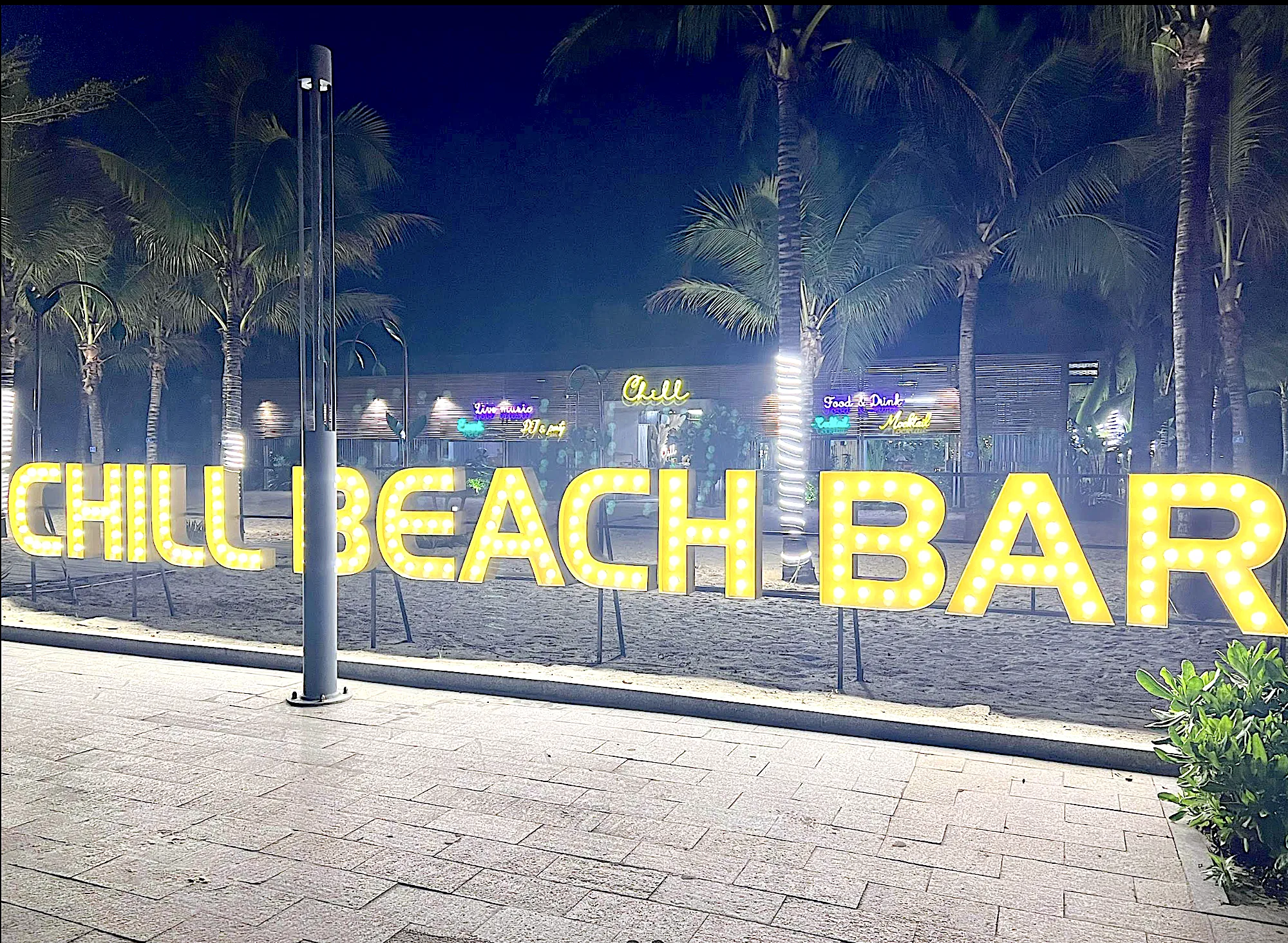 Top Bars & Nightlife in Bai Chay Around Halong Plaza Hotel 4 Halong Chill Beach Bar