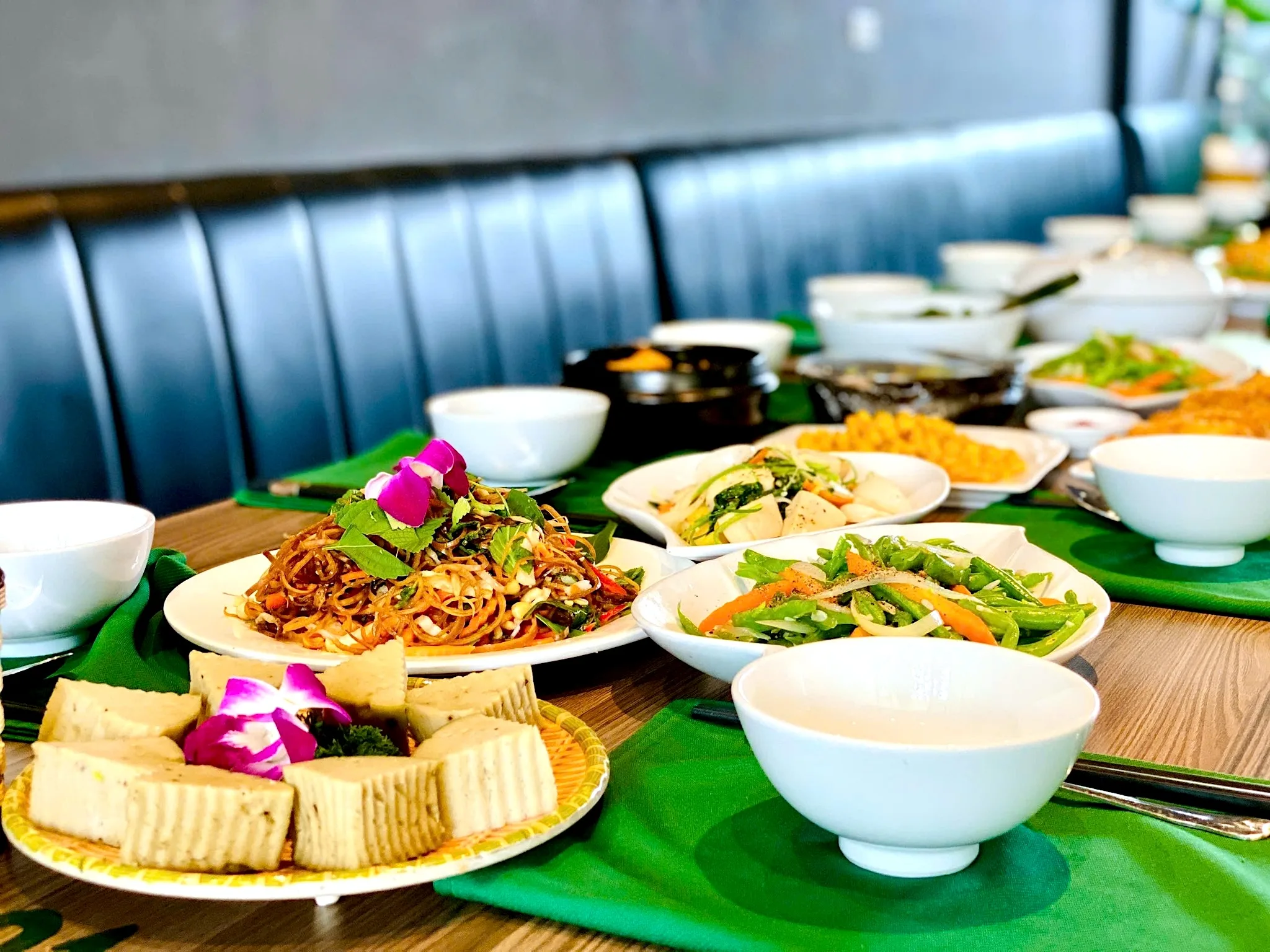 Tốp nhà hàng chay được yêu thích xung quanh Trung Tâm Hội Nghị Quốc Gia 4 Món ăn nhà hàng Tâm Chay gần Trung Tâm Hội Nghị Quốc Gia