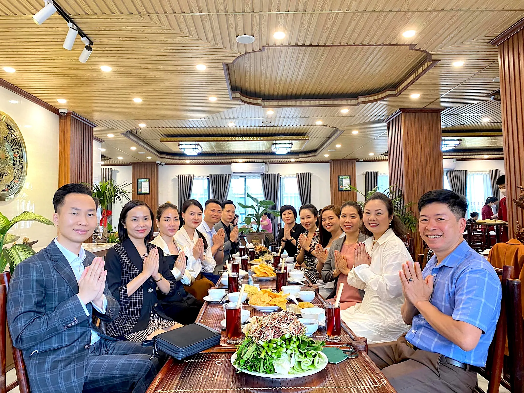 Tốp nhà hàng chay được yêu thích xung quanh Trung Tâm Hội Nghị Quốc Gia 7 Nhà hàng Từ Bi Quán gần Trung Tâm Hội Nghị Quốc Gia