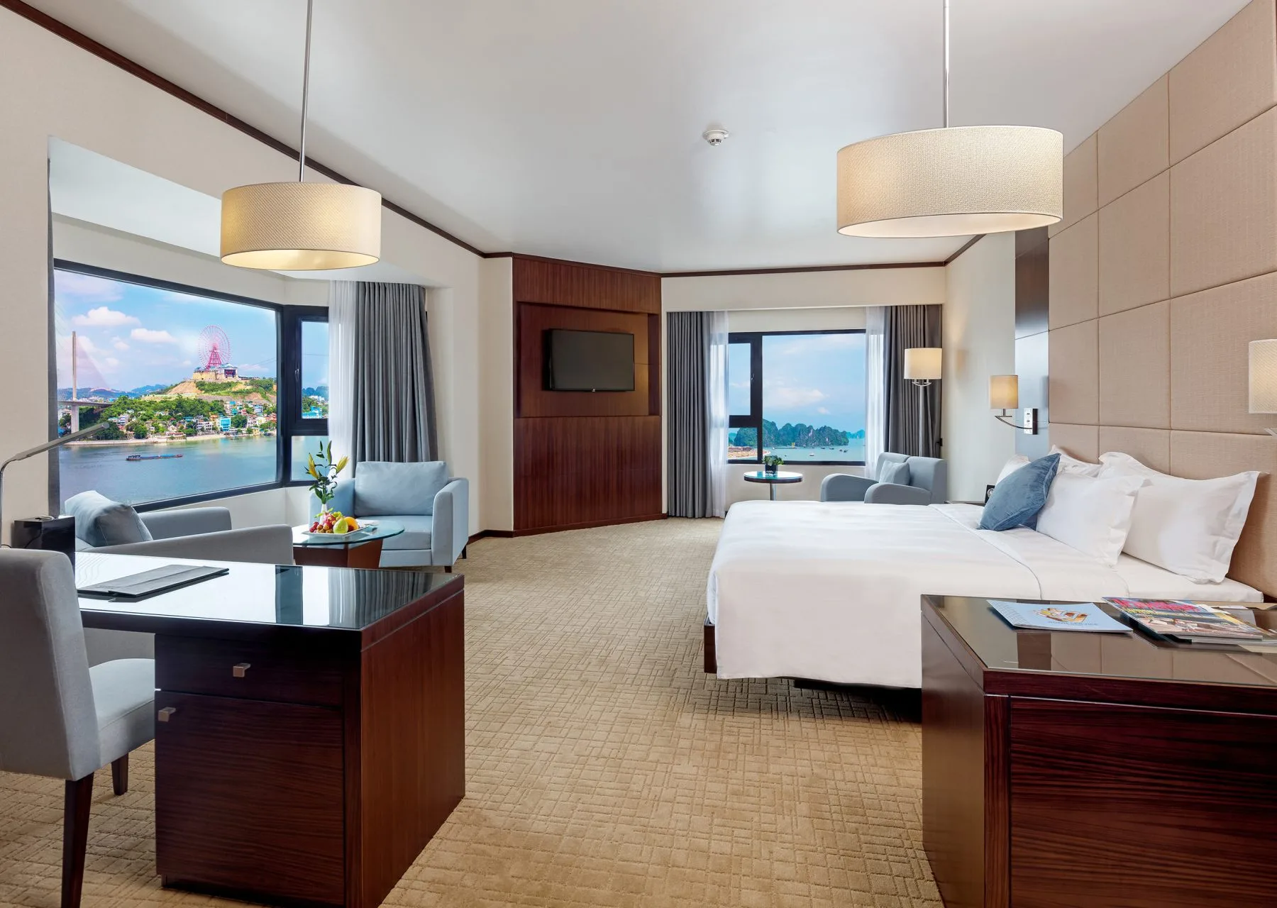 Wyndham Legend Halong room