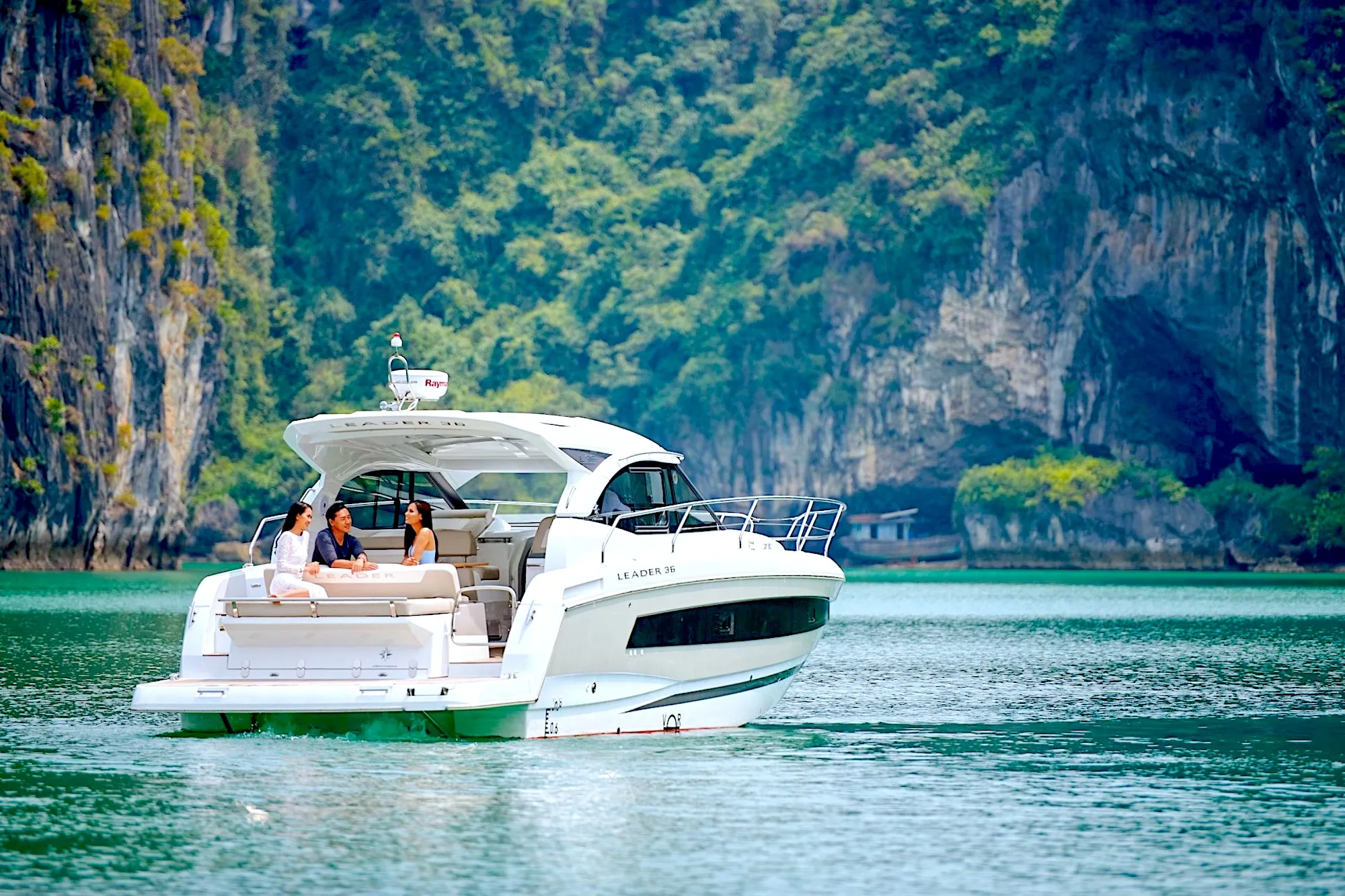 Halong private cruise