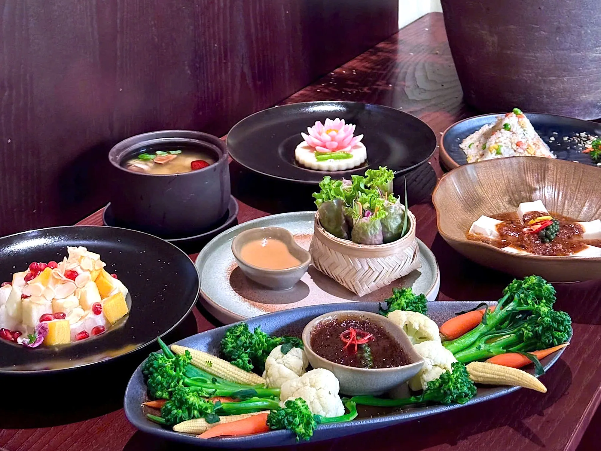 Top Vegetarian Restaurants for Indian Travelers in Halong 4 Hoi Chay – Tranquil Vietnamese Vegetarian food