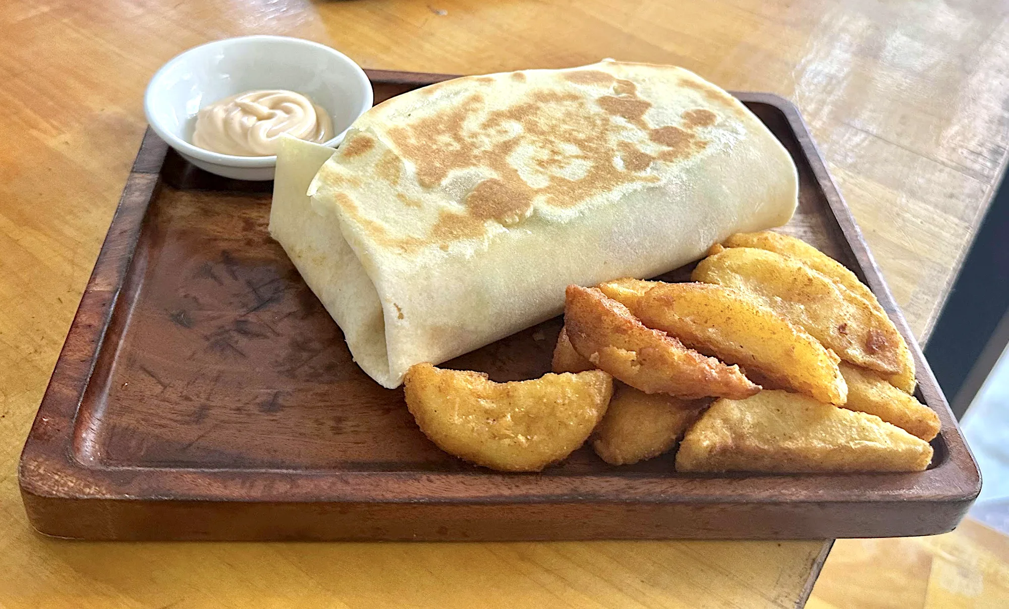 Top Vegetarian Restaurants for Indian Travelers in Halong 8 Lola’s Kitchen- Veggie, Vegan & Non-Vegan food