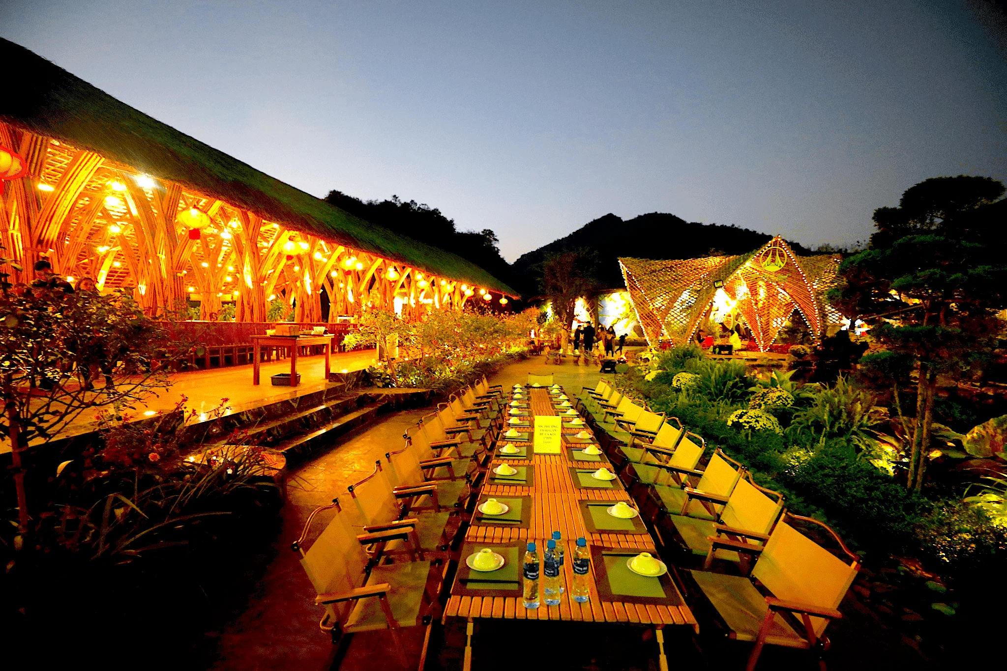 Moc Chau Island complex