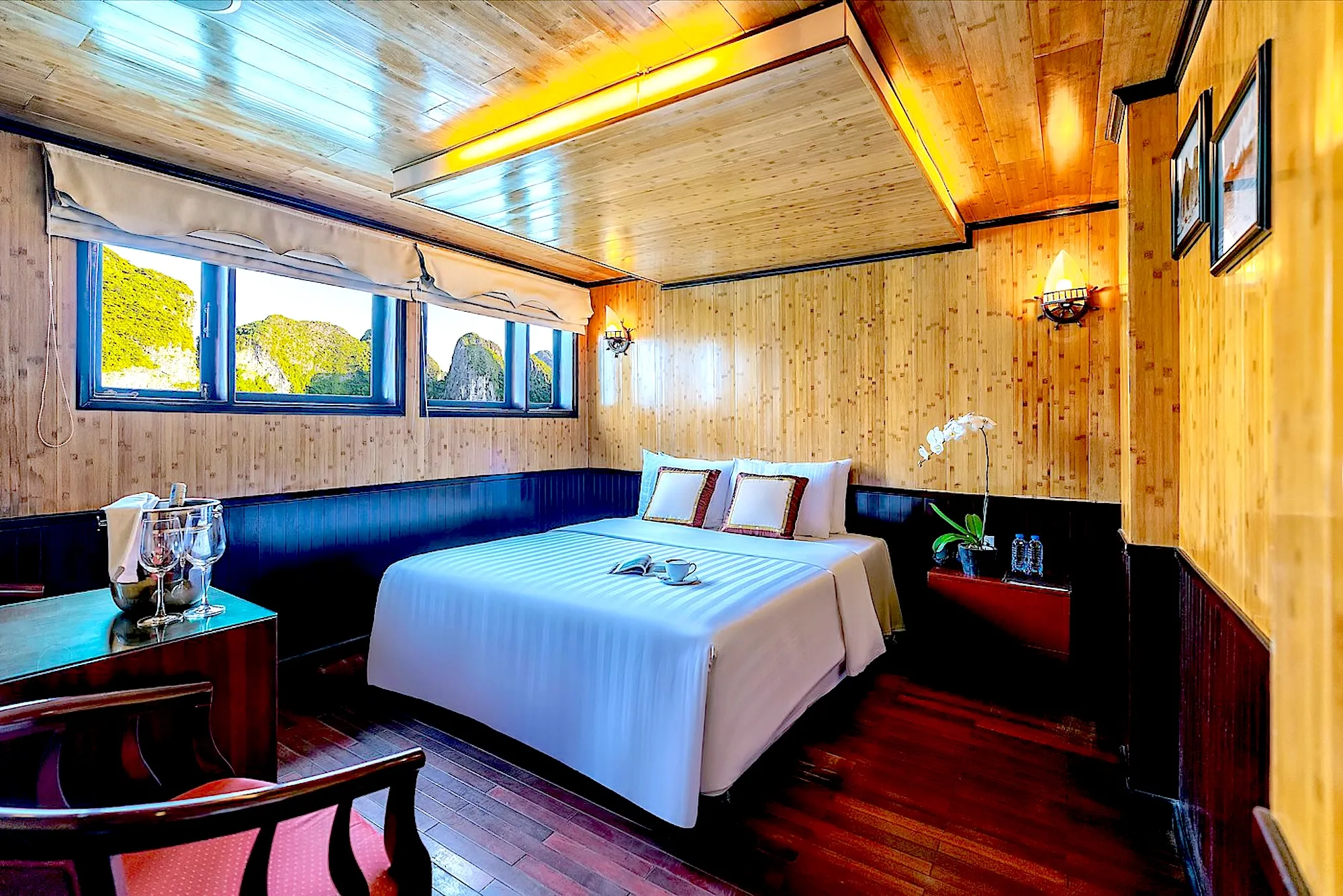 Two Days, One Night on Syrena Cruise Experience for Indian Travelers 6 Halong Syrena Cruise King bed